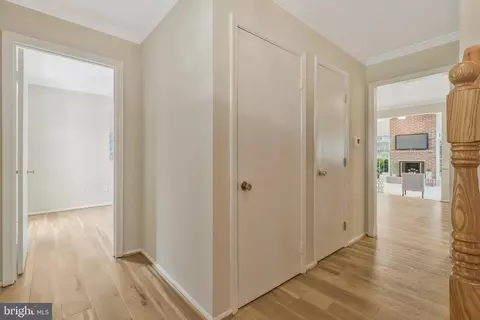 Entry Way - 6132 Roxbury Ave, Springfield, VA 22152 photo 3 of 3