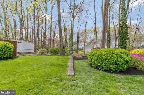 Exterior - 6132 Roxbury Ave, Springfield, VA 22152 photo 10 of 18
