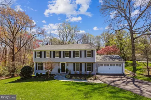 2905 Rock Manor Ct, Oak Hill, VA 20171
