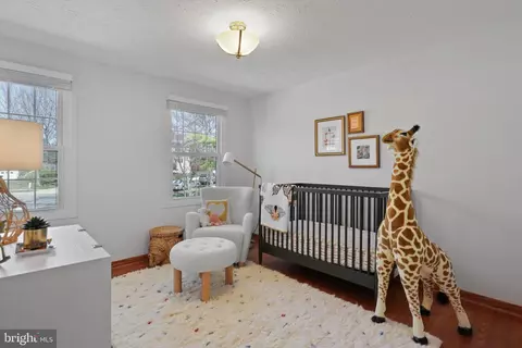 Bedroom - 7503 Candytuft Ct, Springfield, VA 22153 photo 3 of 10