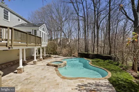 Exterior - 7503 Candytuft Ct, Springfield, VA 22153 photo 4 of 20