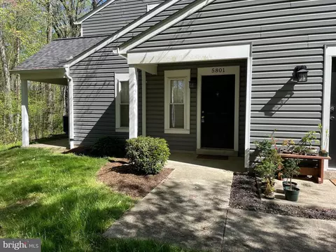 5801 Orchard Hill Ct #5801, Clifton, VA 20124