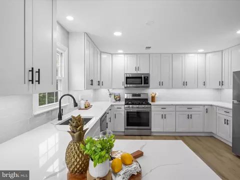 Kitchen - 7700 Hilltopper Ct, Springfield, VA 22153 photo 2 of 6