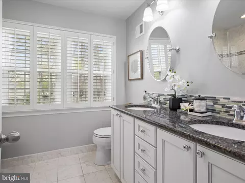 Bath - 7700 Hilltopper Ct, Springfield, VA 22153 photo 2 of 5