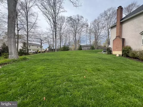 Exterior - 7700 Hilltopper Ct, Springfield, VA 22153 photo 10 of 16