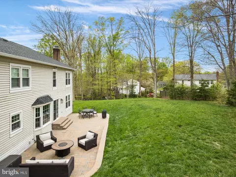 Exterior - 7700 Hilltopper Ct, Springfield, VA 22153 photo 15 of 16