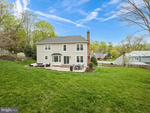 Exterior - 7700 Hilltopper Ct, Springfield, VA 22153 photo 13 of 16