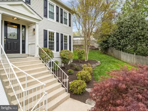 Exterior - 7700 Hilltopper Ct, Springfield, VA 22153 photo 8 of 16
