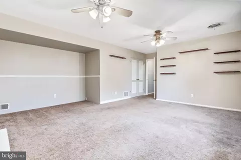 9232 Brian Dr, Vienna, VA 22180 photo 28