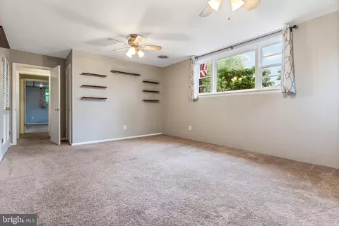 9232 Brian Dr, Vienna, VA 22180 photo 26