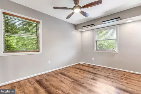 9232 Brian Dr, Vienna, VA 22180 photo 19