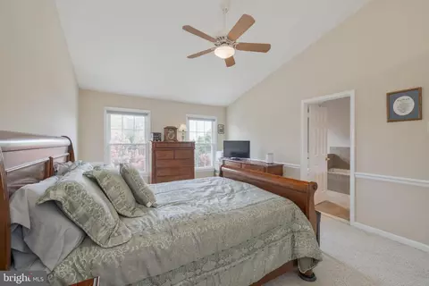 Bedroom - 7204 Tanworth Dr, Springfield, VA 22152 photo 3 of 5