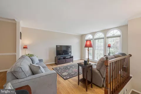 Living - 7204 Tanworth Dr, Springfield, VA 22152 photo 2 of 7