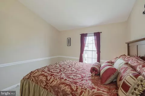 Bedroom - 7204 Tanworth Dr, Springfield, VA 22152 photo 5 of 5