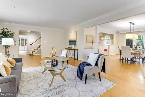 Living - 1460 Highwood Dr, Mclean, VA 22101 photo 4 of 9