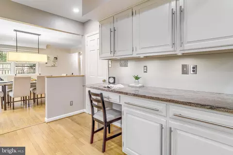 Kitchen - 1460 Highwood Dr, Mclean, VA 22101 photo 10 of 11