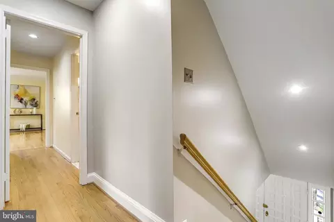 Entry Way - 1460 Highwood Dr, Mclean, VA 22101 photo 2 of 2