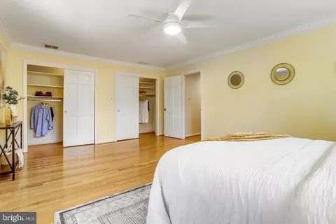 Bedroom - 1460 Highwood Dr, Mclean, VA 22101 photo 3 of 4