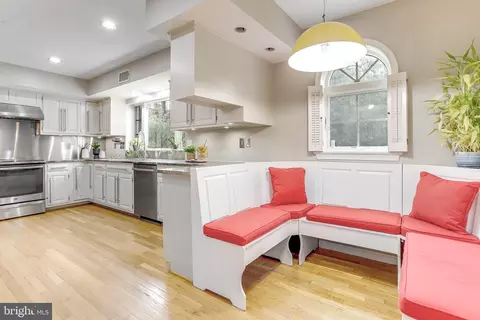 Kitchen - 1460 Highwood Dr, Mclean, VA 22101 photo 2 of 11