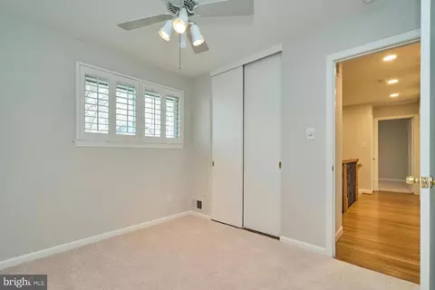 Bedroom - 8709 Victoria Rd, Springfield, VA 22151 photo 3 of 4