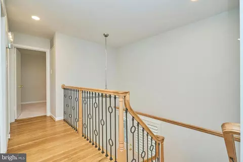Entry Way - 8709 Victoria Rd, Springfield, VA 22151 photo 3 of 3