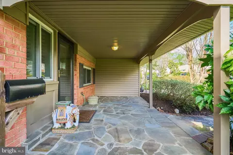 Exterior - 8709 Victoria Rd, Springfield, VA 22151 photo 4 of 15
