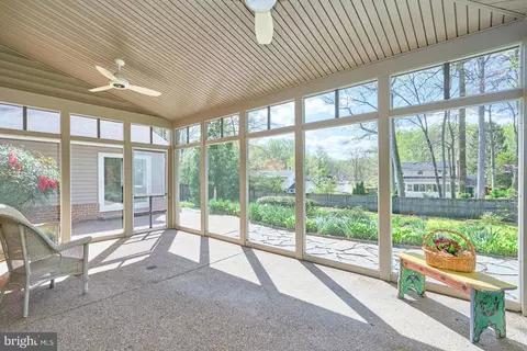 Exterior - 8709 Victoria Rd, Springfield, VA 22151 photo 6 of 15