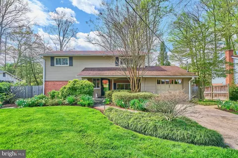 Exterior - 8709 Victoria Rd, Springfield, VA 22151 photo 2 of 15