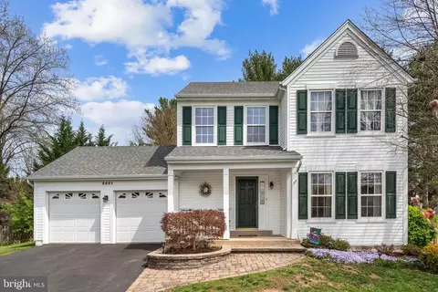 5501 Shipley Ct, Centreville, VA 20120