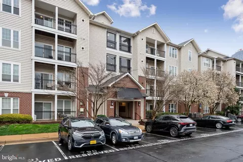 1530 Spring Gate Dr #9212, Mclean, VA 22102