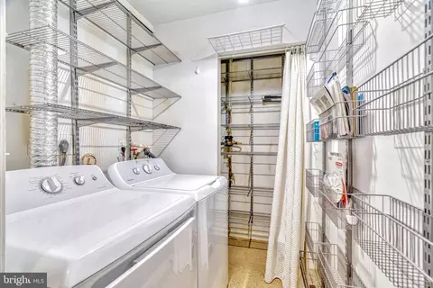2011 Headlands Cir, Reston, VA 20191 photo 19