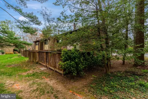 2011 Headlands Cir, Reston, VA 20191 photo 26