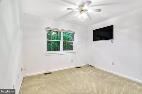 2011 Headlands Cir, Reston, VA 20191 photo 13