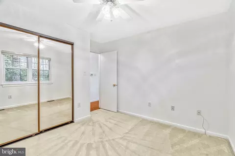 2011 Headlands Cir, Reston, VA 20191 photo 14