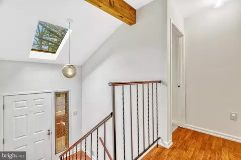 2011 Headlands Cir, Reston, VA 20191 photo 5