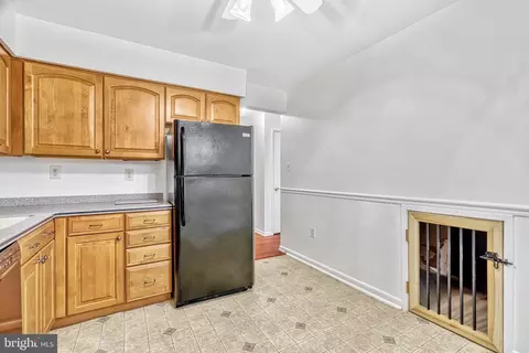 2011 Headlands Cir, Reston, VA 20191 photo 8