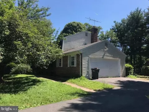 3154 Southfield Dr, Herndon, VA 20171