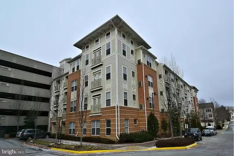 2765 Centerboro Dr #448, Vienna, VA 22181