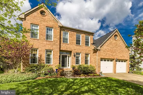 3020 Jeannie Anna Ct, Herndon, VA 20171