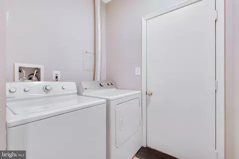 Other - 11405 P Windleaf Ct #28, Reston, VA 20194 photo 7 of 9