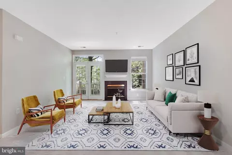 Living - 11405 P Windleaf Ct #28, Reston, VA 20194 photo 1 of 2