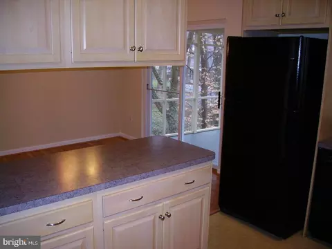 Kitchen - 6807 Bluefield Ct, Springfield, VA 22152 photo 2 of 2