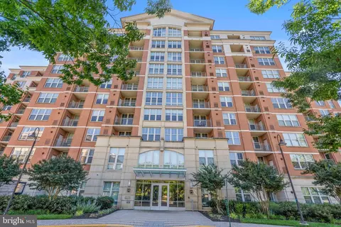 11770 Sunrise Valley Dr #121, Reston, VA 20191
