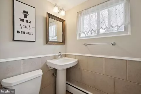 Bath - 6440 Melia St, Springfield, VA 22150 photo 1 of 3