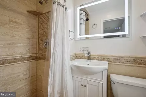 Bath - 6440 Melia St, Springfield, VA 22150 photo 2 of 3
