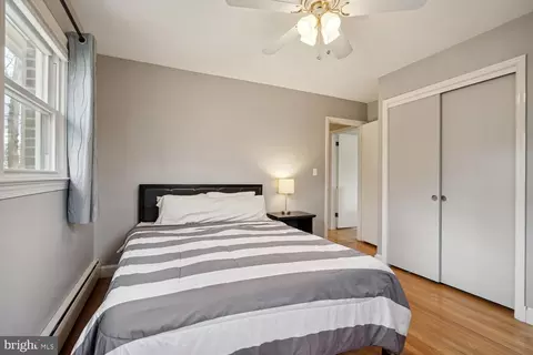 Bedroom - 6440 Melia St, Springfield, VA 22150 photo 4 of 5