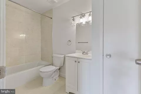 Bath - 6026 Timber Hollow Ln, Springfield, VA 22152 photo 2 of 3