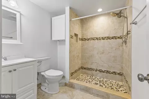 Bath - 6026 Timber Hollow Ln, Springfield, VA 22152 photo 1 of 3