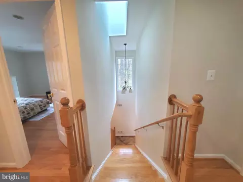 Entry Way - 7713 Crossover Dr, Mclean, VA 22102 photo 8 of 10