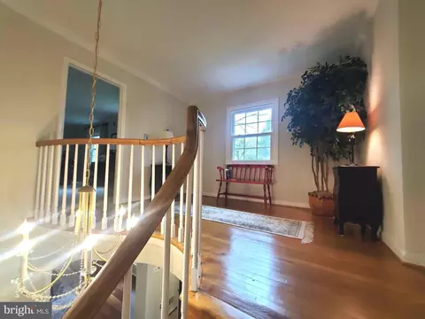 Entry Way - 7713 Crossover Dr, Mclean, VA 22102 photo 6 of 10